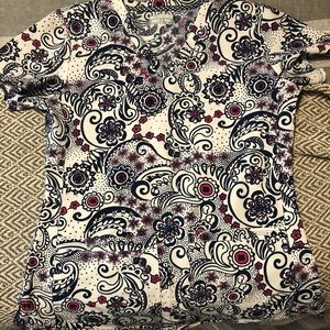 MED COUTURE XS SCRUB TOP